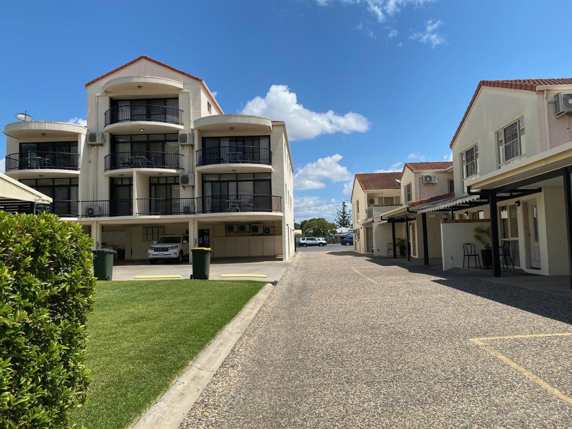 City Ville Apartments And Motel Rockhampton Eksteriør billede