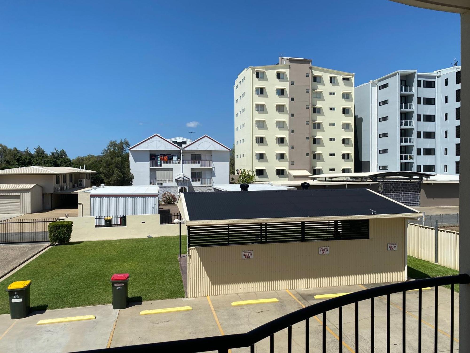 City Ville Apartments And Motel Rockhampton Værelse billede