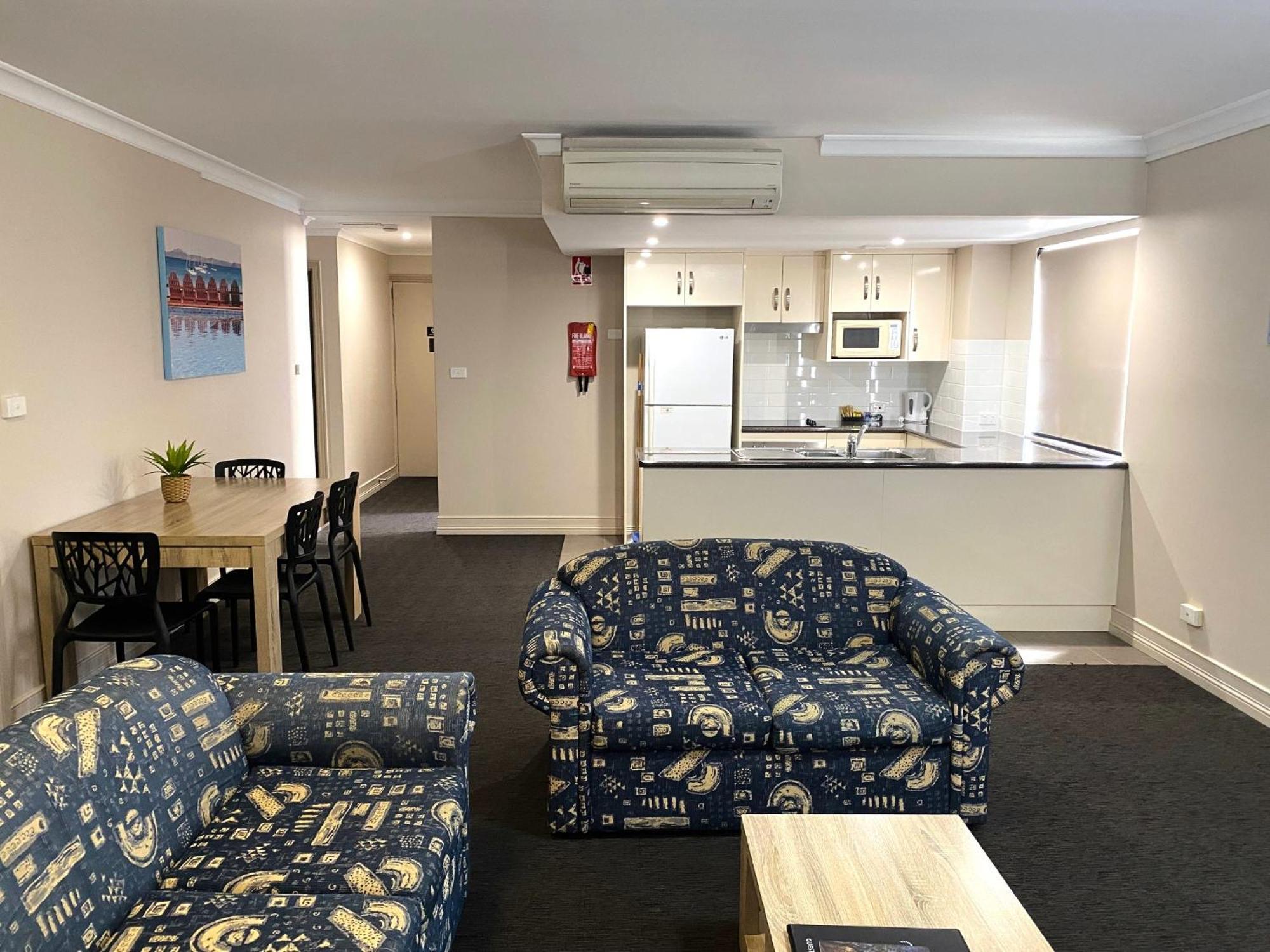 City Ville Apartments And Motel Rockhampton Værelse billede